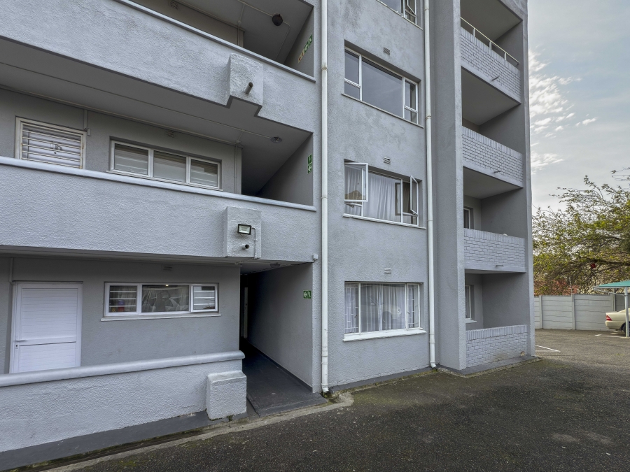 2 Bedroom Property for Sale in Woodstock Western Cape
